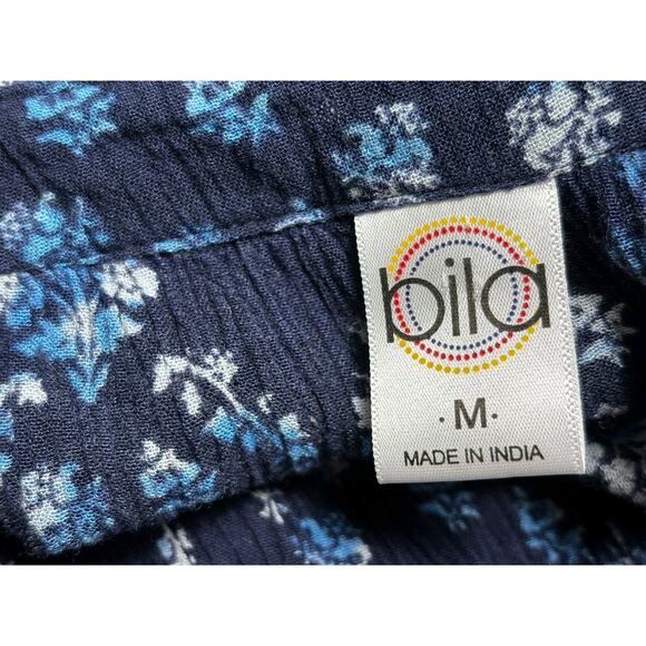 Bila Peasant Blouse Womens Size M Blue Pleated 3/4 Bell Sleeve Bohemian - Picture 3 of 7